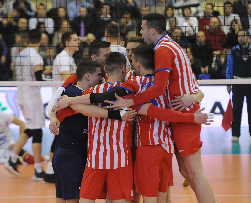 БРЕЈК У НОВОМ САДУ: Звезда изједначила