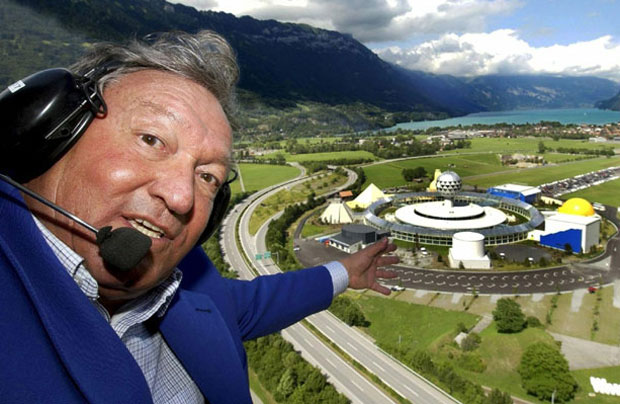 Ерих фон Деникен: Фреска из Дечана доказ мог учења о ванземаљцима