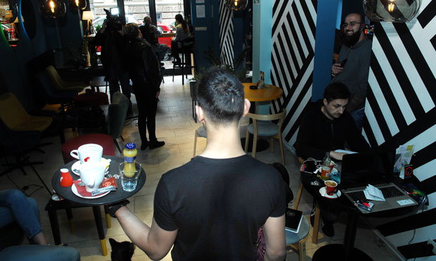 Уз ајнцер и осмех руше предрасуде