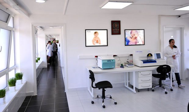 ПРЕКИД ТРУДНОЋЕ: Кад чују бебино срце, мајке се предомисле