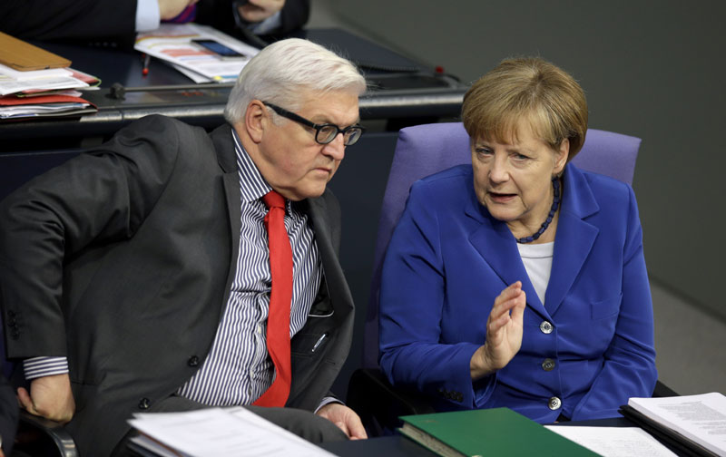 Јединствено према Пекингу и Москви!