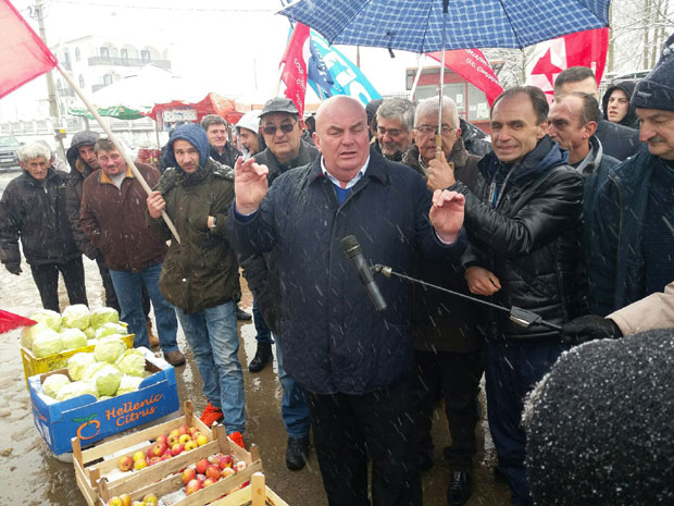 Палма: Слађа ми је мала српска јабука него велика вештачка из увоза
