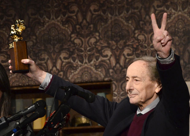 Комедијанти јуре ћуране