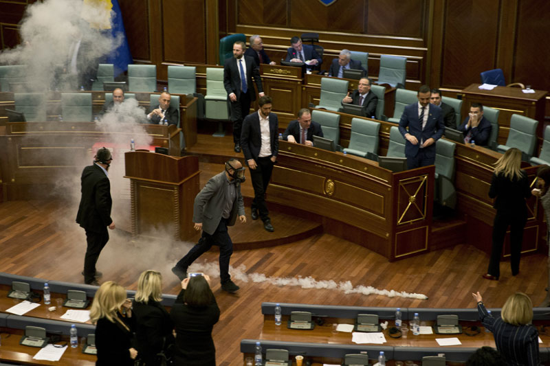 ПОСЛЕ ЧЕТИРИ СУЗАВЦА: Парламент тзв. Косова ратификовао споразум о демаркацији са Црном Гором; Европска комисија поздравља (ФОТО)
