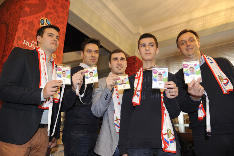 Чепурин уручио навијачке пасоше