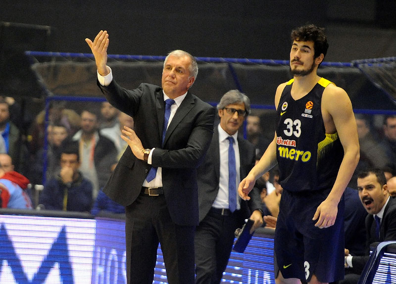 Обрадовић за “Новости”: Далеко је круна у Београду