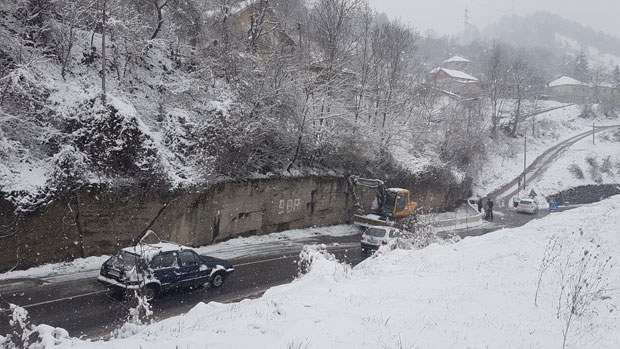 Прибој: Клизиште угрожава друмски и железнички саобраћај