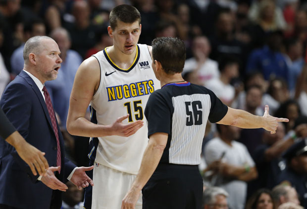 ТРЕНЕР ДЕНВЕРА ПРОГОВОРИО СРПСКИ: Никола је наш најбољи играч (ВИДЕО)