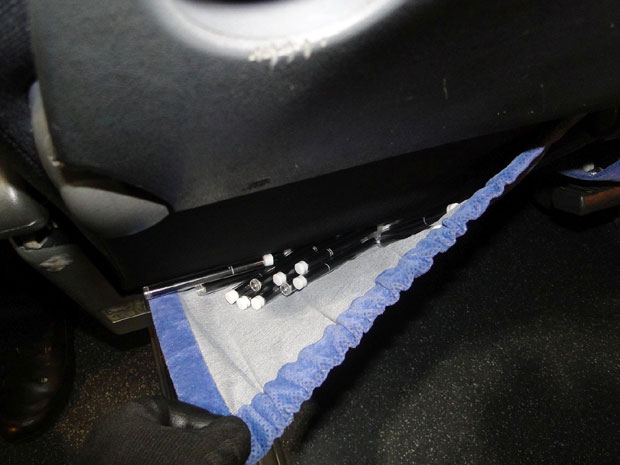 Одузете ампулe са уљем хашиша на уласку у Србију