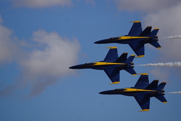 Италија: Авиони пробили звучни зид, изазвали панику