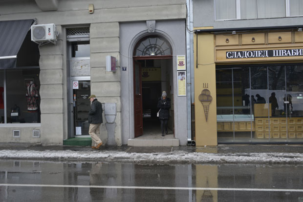 Вук се случајно обесио, марамом се закачио за кваку, породица у шоку