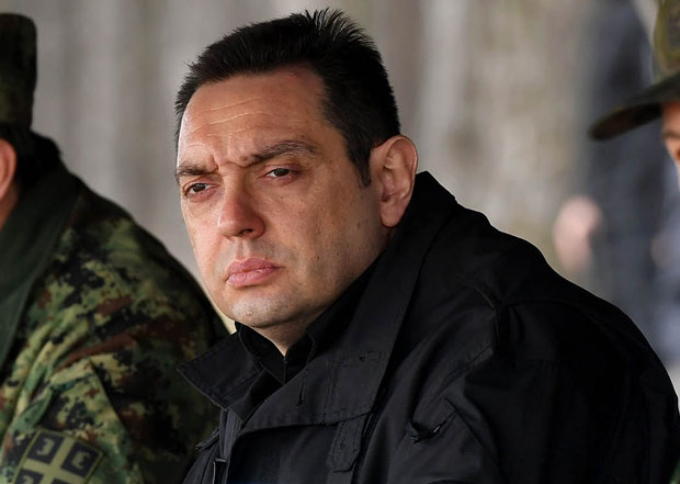 Вулин: Весељи претња миру на Балкану, такви не смеју да имају оружје и војску