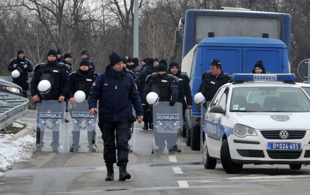 Полиција блокирала СЦ Ковилово, нема задржавања испред (ФОТО)