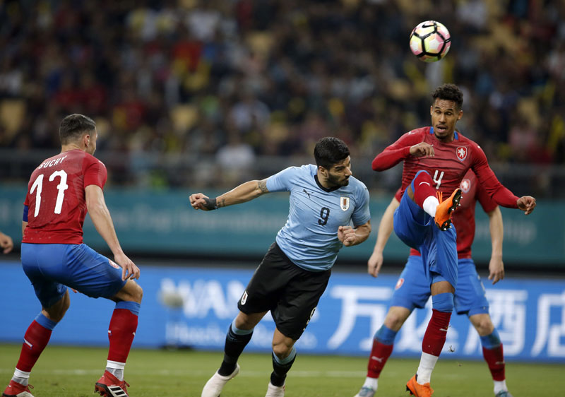 Куп Кине 2018: Трофеј Велсу или Уругвају