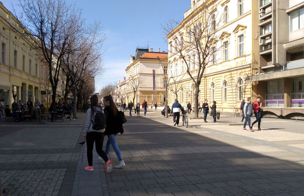 Трећа жена да га - надживи