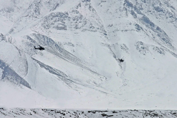 ПРЕТЊА ЈУГУ РУСИЈЕ: Хеликоптери без ознака превозе терористе у Авганистан

