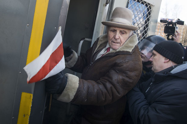 Протест у Белорусији, десетине ухапшених