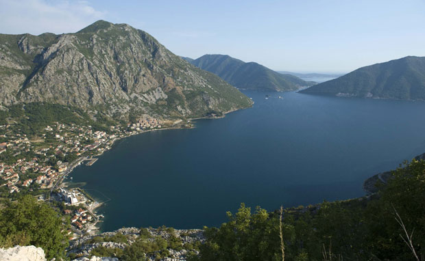 ДЕПОНИЈЕ ПРАВЕ ГРАДИТЕЉИ: Пожутело Јадранско море