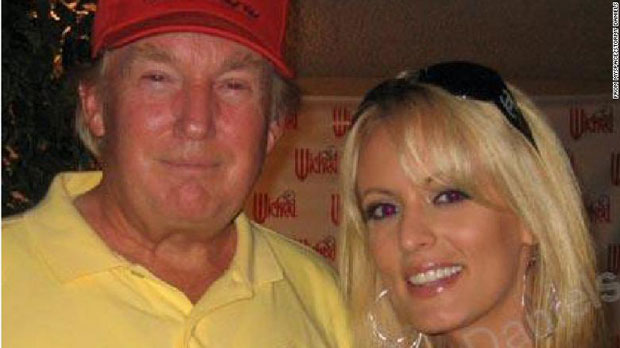 БОЛЕСНЕ ОПТУЖБЕ ПОРНО ЗВЕЗДЕ О ОДНОСУ СА ТРАМПОМ: Поредио ме је са својом ћерком Иванком