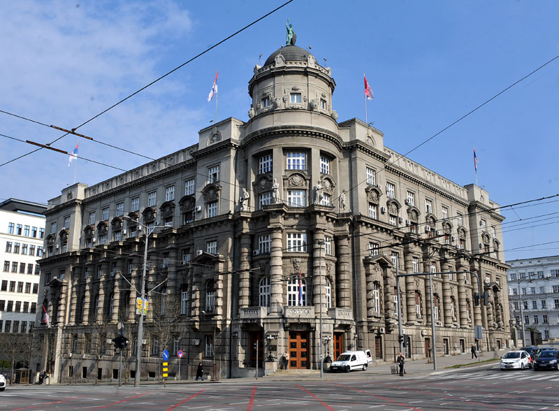 Србија неће протеривати руско особље