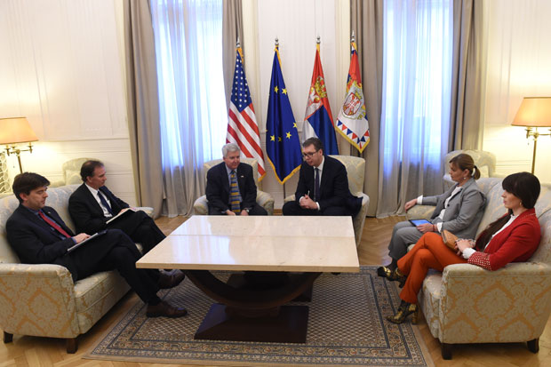 Вучић и Скот: Провокације и употреба силе неприхватљиви