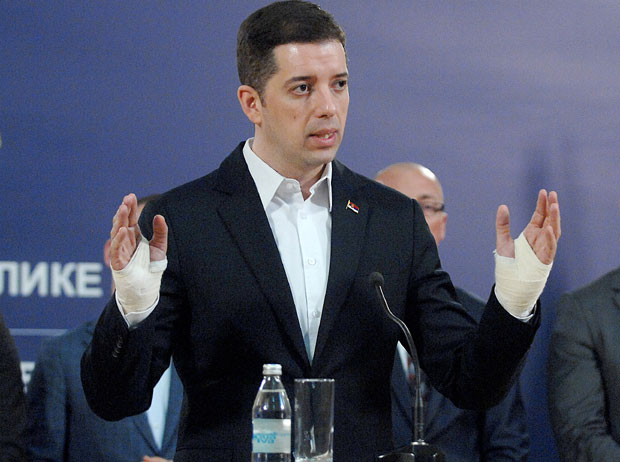 Ђурић о нападу: У тим најгорим тренуцима мислио сам на своју децу и наше људе у Косовској Митровици