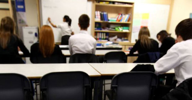 ПАНИКА У ВЕЛИКОЈ БРИТАНИЈИ: Затворено најмање 12 школа због претњи деци