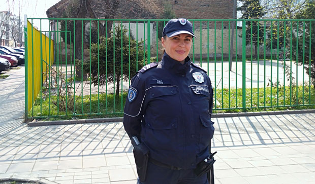 ПОДВИГ ШКОЛСКЕ ПОЛИЦАЈКЕ У НОВОМ САДУ: Ухватила лопова на великом одмору