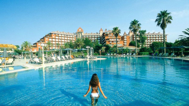 НА ВРЕМЕ НАПРАВИТЕ ДОБАР ИЗБОР ЗА ЛЕТОВАЊЕ: Пријатељи су ту да вам у томе помогну корисним саветима