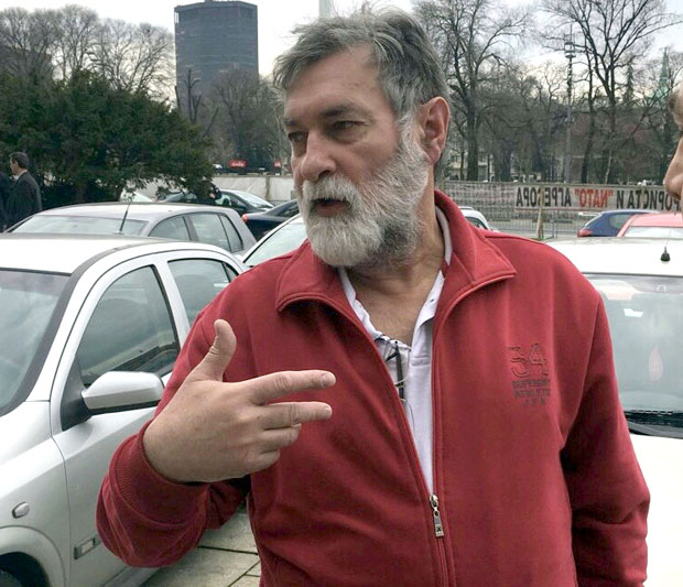 Претио да ће се убити бомбом испред Скупштине (ФОТО)