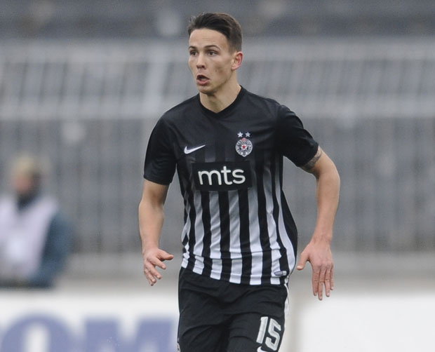 МЛАДИ ИГРАЧ ПАРТИЗАНА ВЕЋ У ФОКУСУ ВЕЛИКАНА: Манчестер јунајтед прати Марковића