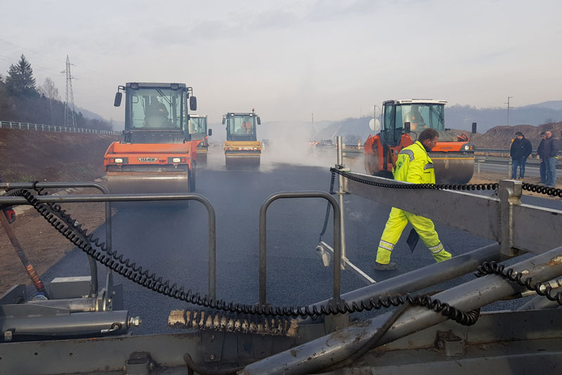 Потписан меморандум са Кинезима за аутопут Пожега - Бољаре
