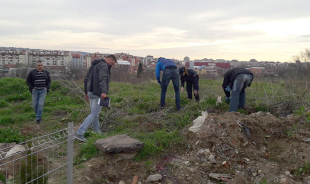 САМОУБИСТВО У НИШУ: Тело мушкарца са прострелном раном пронашао пролазник (ФОТО)