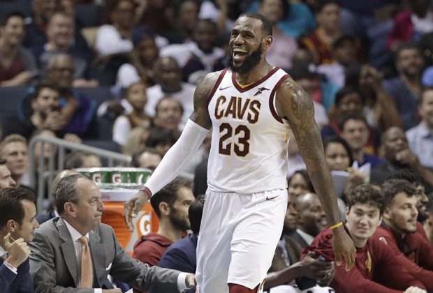 ЛЕБРОН КАО ЏОРДАН: Краљ 866. пута имао двоцифрен учинак 