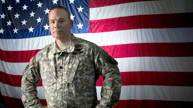 АМЕРИЧКИ ПОРТАЛ ПИШЕ: Срби мисле да ће им нови командант Бондстила Ник Дучић вратити Косово; Албанци били забринути