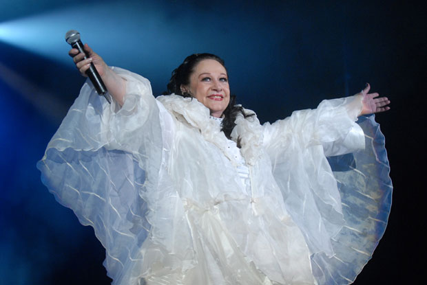 Дива се враћа на сцену