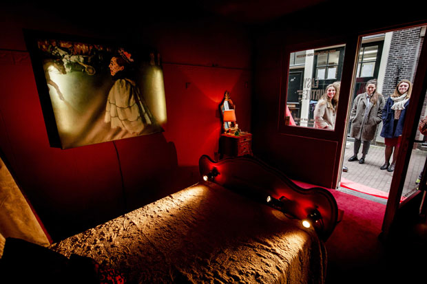 Ђаци међу црвеним фењерима?