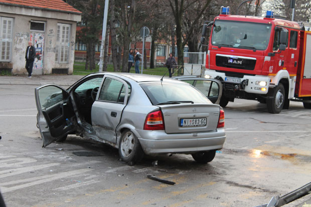 ПРИТВОР ОСУМЊИЧЕНОМ ЗА ГАЖЕЊЕ ТРОЈЕ ПЕШАКА У НИШУ: Из болнице у ћелију