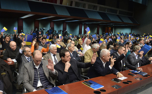 Демократе бирају шефа 2. јуна