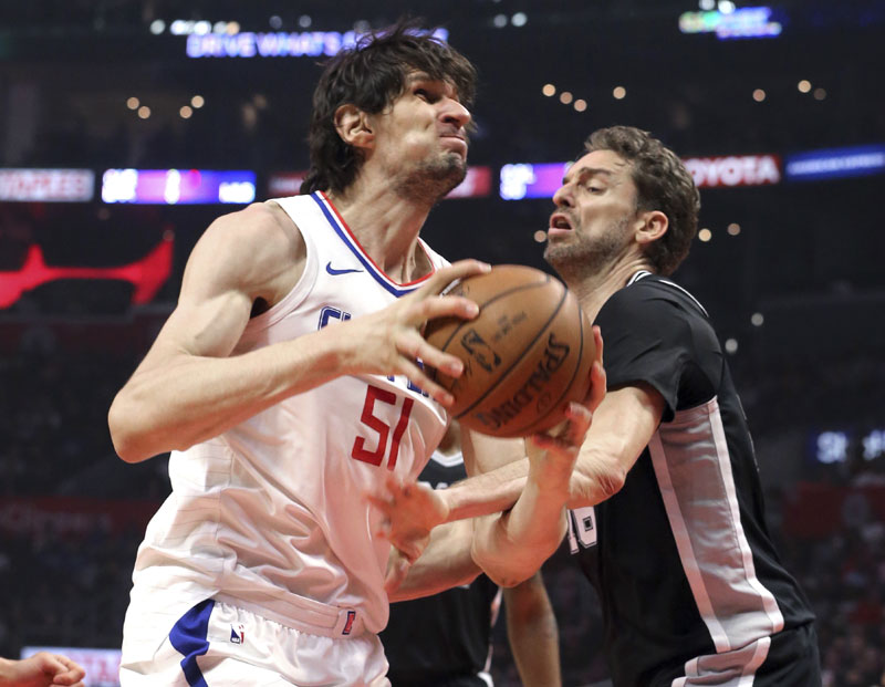 РАМПА МАРЈАНОВИЋУ: Бобија изблокирао играч нижи од два метра (ВИДЕО)