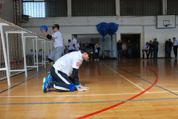 Поразили мрак а онда и терен