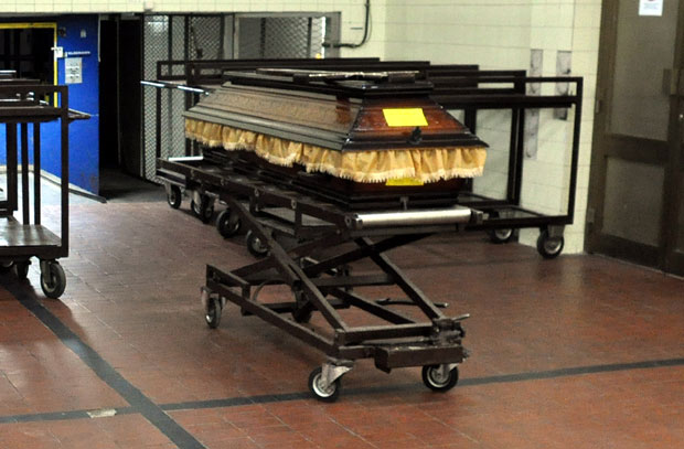 Накнада погребних услуга - 37.469 динара