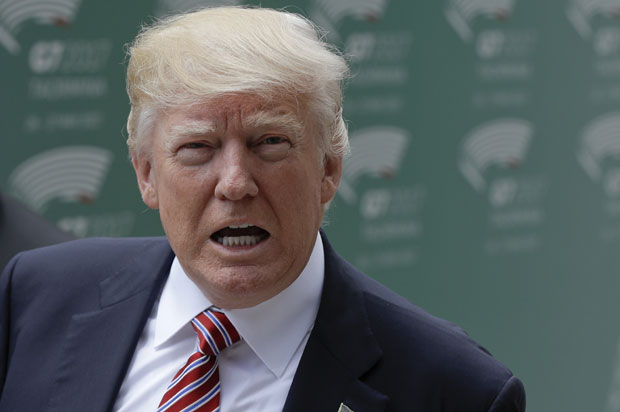 Трамп бесан због упада ФБИ-ја у канцеларију његовог адвоката