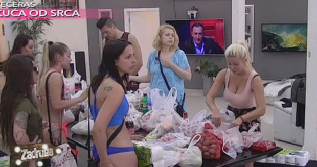 Свађа због цигарета