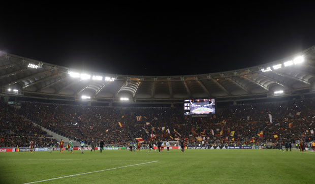 Шампионска фешта у Риму, председник Роме у фонтани (ВИДЕО)