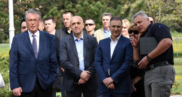 Стефановић и Чепурин на полицијској вежби у Макишу (ФОТО)