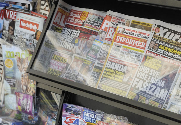 Министарство покренуло прекршајне поступке против четири дневна листа због порнографије