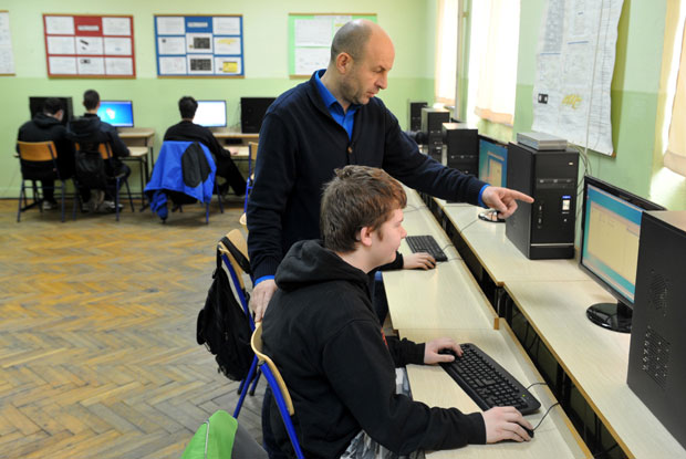 Отварање информатичких одељења жели 66 гимназија