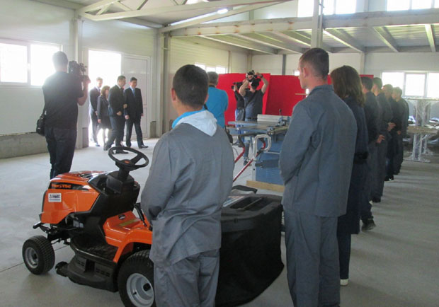 Крушевaц: Јапан поклонио вредну опрему Васпитно-поправном дому 