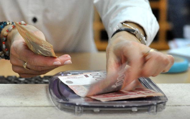 НЗС: У понедељак исплата посебне новчане накнаде